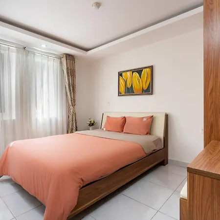 Galaxy Hotel & Apartment Near Secc-2